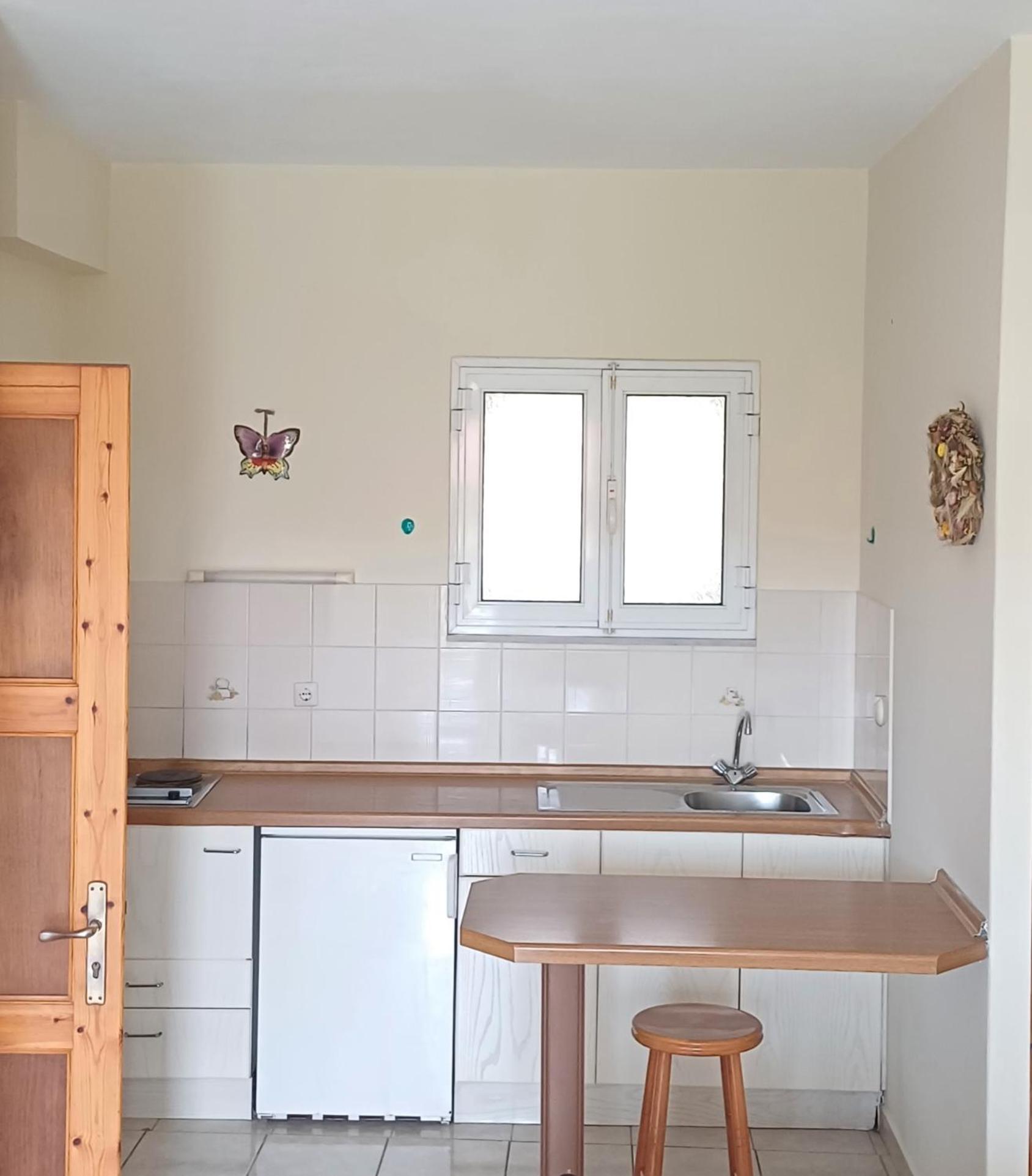 Flora Studios Corfu - Adults Only Benitses  Exterior foto