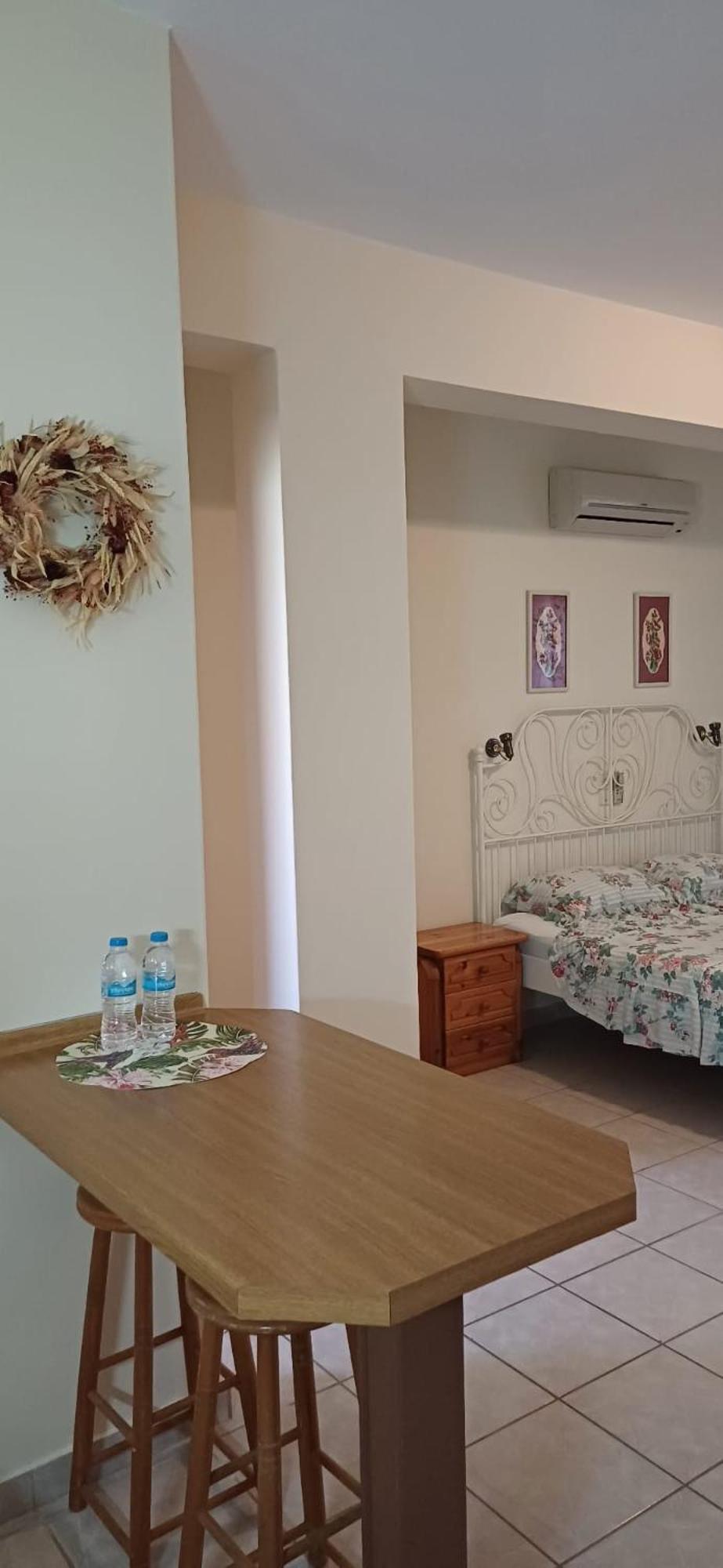 Flora Studios Corfu - Adults Only Benitses  Exterior foto