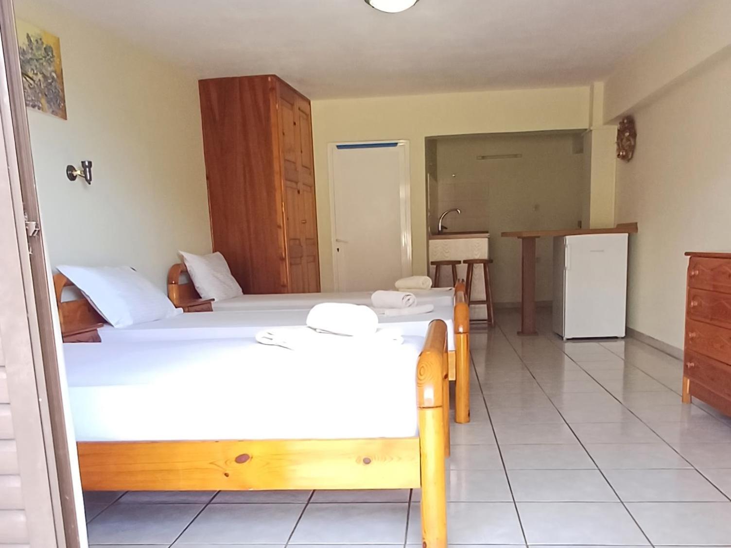 Flora Studios Corfu - Adults Only Benitses  Zimmer foto