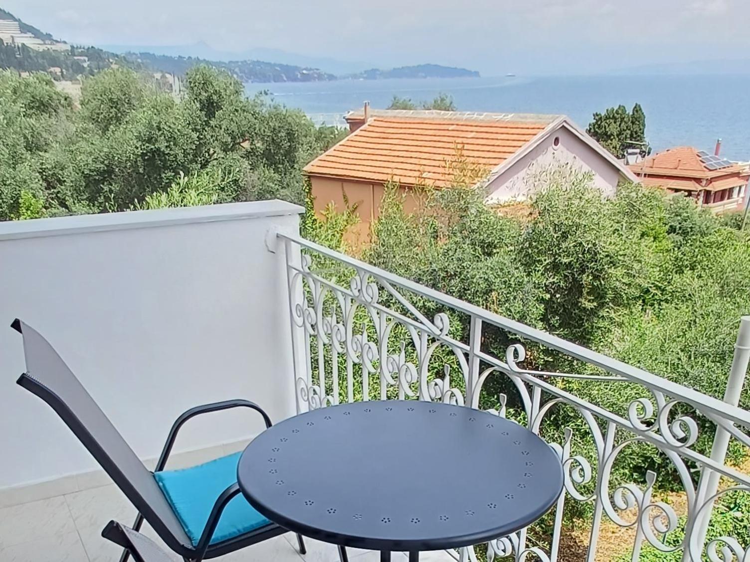 Flora Studios Corfu - Adults Only Benitses  Exterior foto